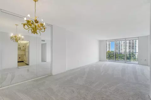 2851 NE 183rd St #512E, Aventura, FL 33160