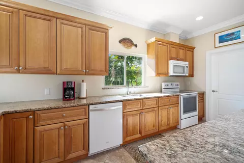 4732 SE Starling Way, Stuart, FL 34997 photo 17