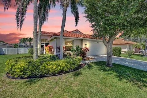 6057 Kemper Lakes Dr, Lake Worth, FL 33463