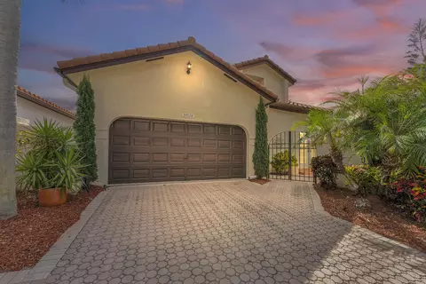 23024 Via Stel, Boca Raton, FL 33433