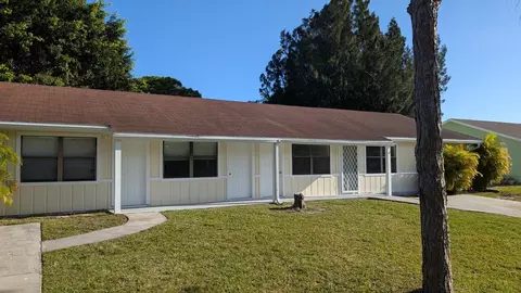 3741 SE Dixie Ross St, Stuart, FL 34997 photo 3