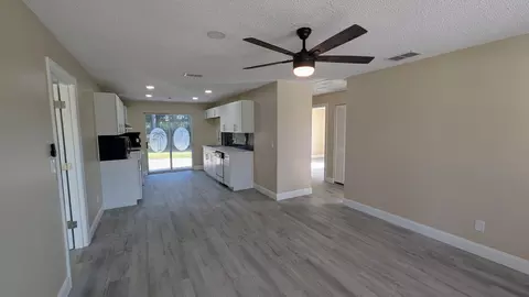 3741 SE Dixie Ross St, Stuart, FL 34997 photo 11