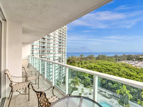 100 Bayview Dr #1125, Sunny Isles Beach, FL 33160