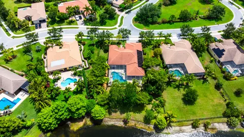 155 SEthan Ter, Stuart, FL 34997 photo 8