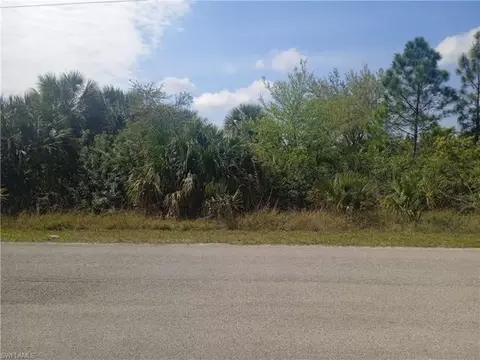 2605 N Hanna Ave, Lehigh Acres, FL 33971