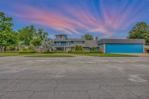 2551 Cross Country Dr, Port Orange, FL 32128
