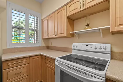 3003 Fairway Dr N, Jupiter, FL 33477 photo 6