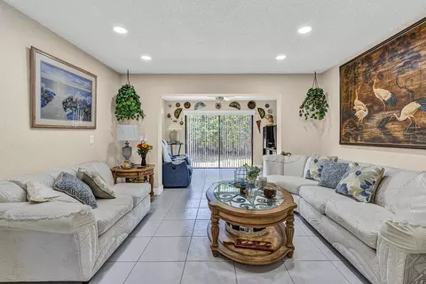 6738 Moonlit Dr, Delray Beach, FL 33446