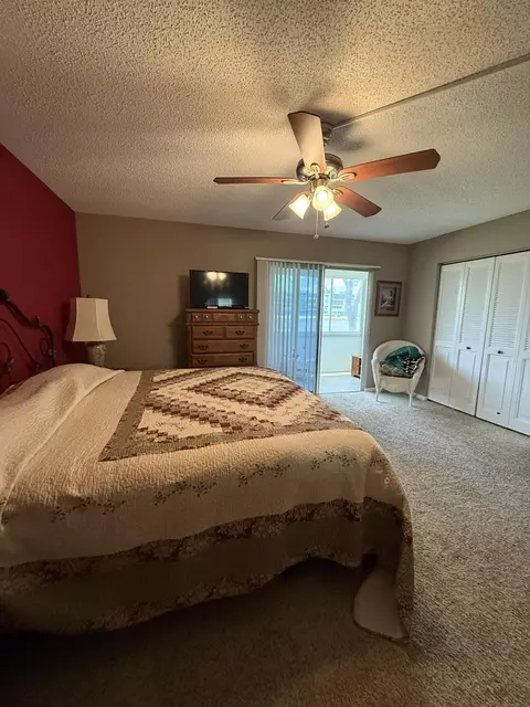 1008 Wolverton A, Boca Raton, FL 33434 photo 11