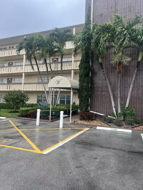 1008 Wolverton A, Boca Raton, FL 33434 photo 17