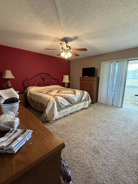 1008 Wolverton A, Boca Raton, FL 33434 photo 10