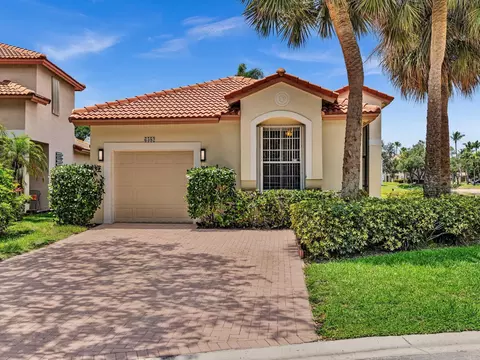 6382 NW 38th Dr, Coral Springs, FL 33067
