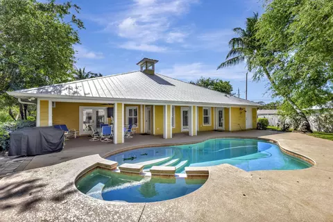 3020 SE St Lucie Blvd, Stuart, FL 34997 photo 3