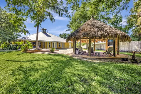 3020 SE St Lucie Blvd, Stuart, FL 34997 photo 2