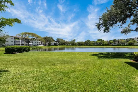 47 Preston B, Boca Raton, FL 33434 photo 4