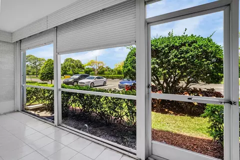 47 Preston B, Boca Raton, FL 33434 photo 12