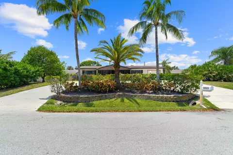 9801 Buttercup Cir N, Palm Beach Gardens, FL 33410