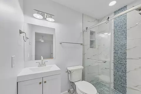 Bath - 234 Capri E, Delray Beach, FL 33484 photo 1 of 5