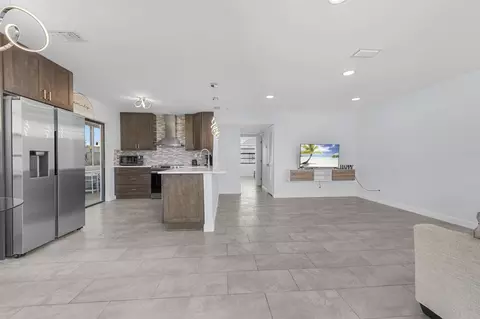 Kitchen - 234 Capri E, Delray Beach, FL 33484 photo 2 of 5