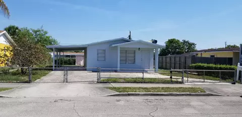 717 Hollywood Pl, West Palm Beach, FL 33405