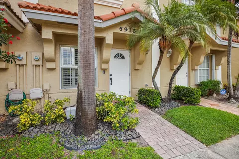 6936 Stoney Creek Cir, Lake Worth, FL 33467