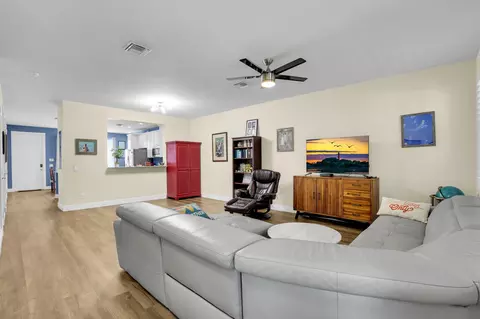 1466 Sunshine Dr, Jupiter, FL 33458 photo 13