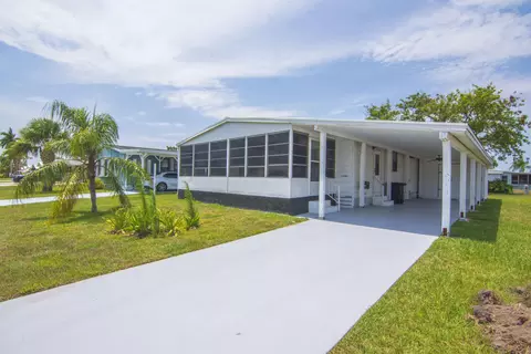 14086 Dalia Ave, Fort Pierce, FL 34951