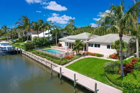 16 E High Point Rd, Sewalls Point, FL 34996 photo 11
