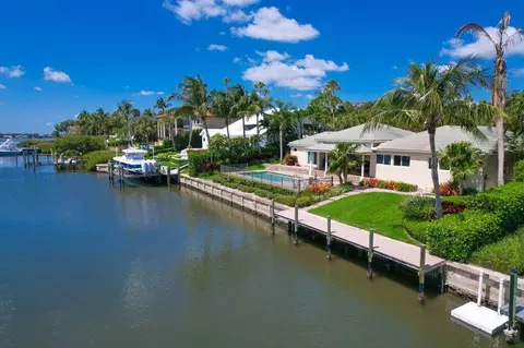 16 E High Point Rd, Sewalls Point, FL 34996 photo 23