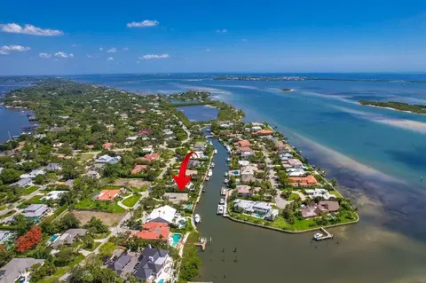 16 E High Point Rd, Sewalls Point, FL 34996 photo 12