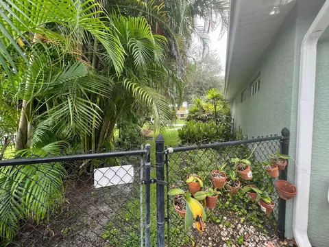 4292 SE Rainbows End, Stuart, FL 34997 photo 8
