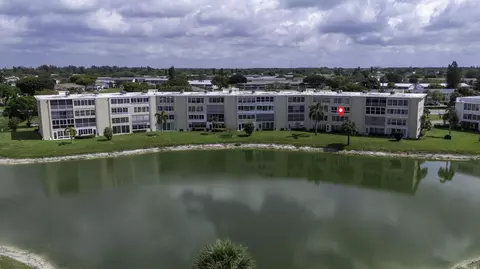 222 Wellington G, West Palm Beach, FL 33417