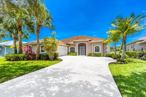 2691 NW Windemere Dr, Jensen Beach, FL 34957