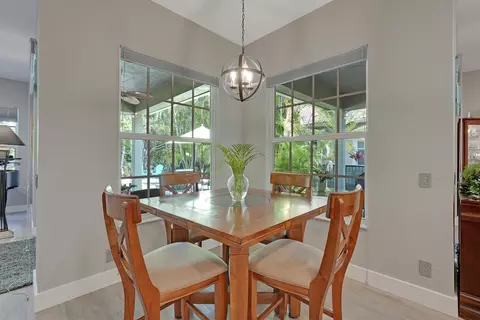127 Via Castilla, Jupiter, FL 33458 photo 22