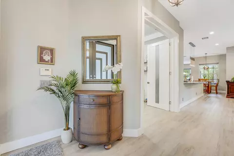 127 Via Castilla, Jupiter, FL 33458 photo 10