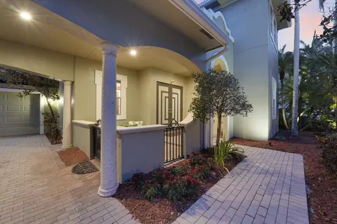 127 Via Castilla, Jupiter, FL 33458 photo 8