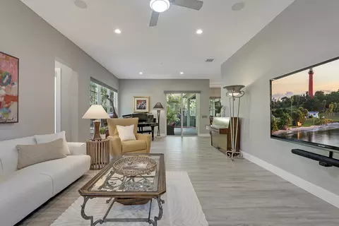 127 Via Castilla, Jupiter, FL 33458 photo 26