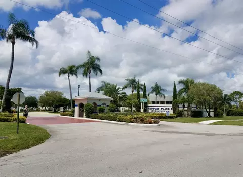 1530 SE Royal Green Cir #N103, Port Saint Lucie, FL 34952