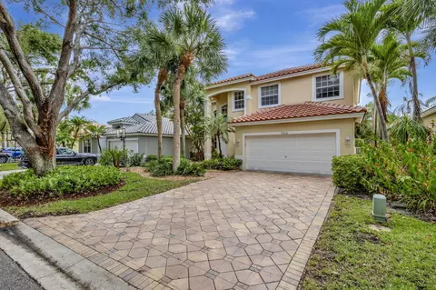7673 NW 60th Ln, Parkland, FL 33067