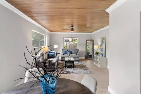 709 SW Bryant Ave, Stuart, FL 34994 photo 12