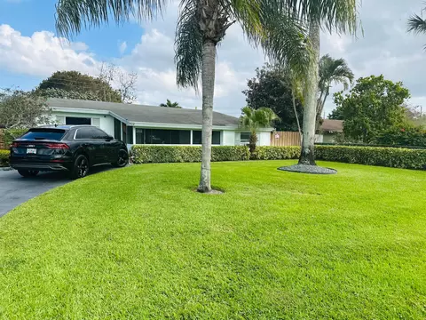 922 Arlington Dr, West Palm Beach, FL 33415