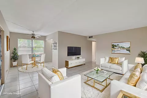 393 Fanshaw J, Boca Raton, FL 33434