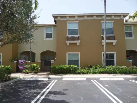 328 Lake Monterey Cir, Boynton Beach, FL 33426