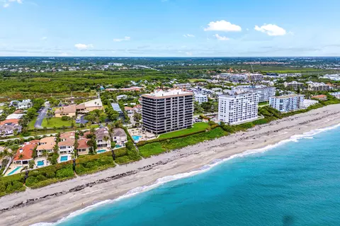 800 Ocean Dr #204, Juno Beach, FL 33408
