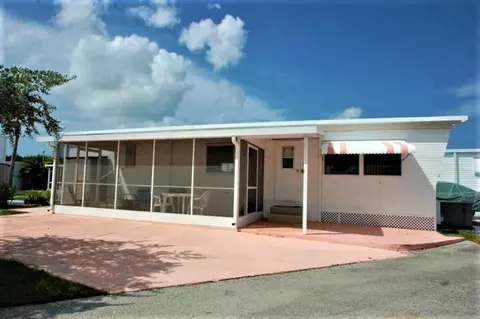 209 Lark Dr #L, Briny Breezes, FL 33435