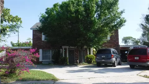 504 Mayflower Ln, Fort Pierce, FL 34950