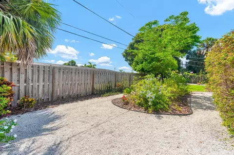 715 SE Alamanda Way, Stuart, FL 34996 photo 24