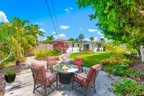 715 SE Alamanda Way, Stuart, FL 34996 photo 25