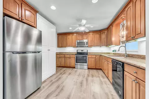 715 SE Alamanda Way, Stuart, FL 34996 photo 11