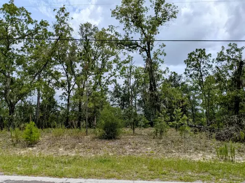 2450 W Rutland Dr, Dunnellon, FL 34434